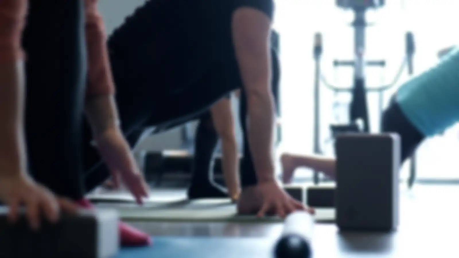 Exercice de yoga en entreprise